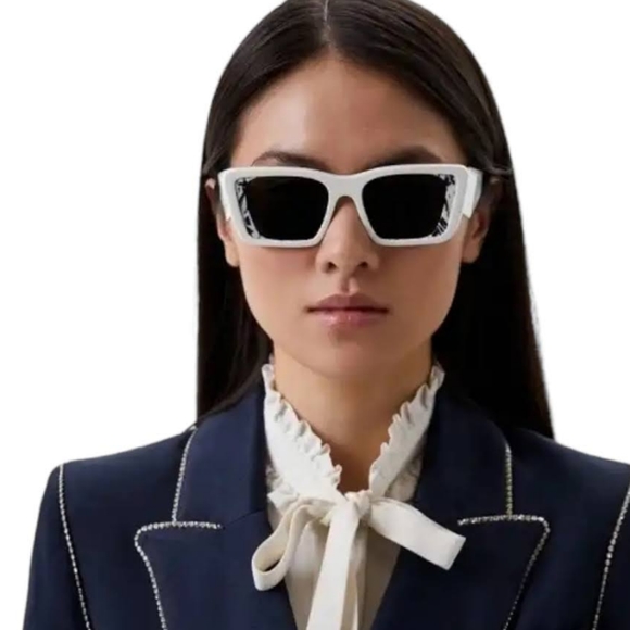 Authentic New PRADAPR 08YS white havana black Sunglasses - Picture 3 of 14